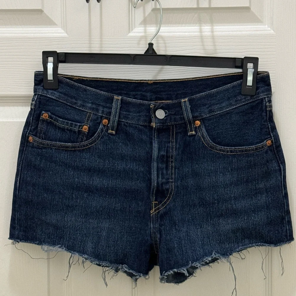 Levi’s 501 Denim  cut off shorts 27 c5